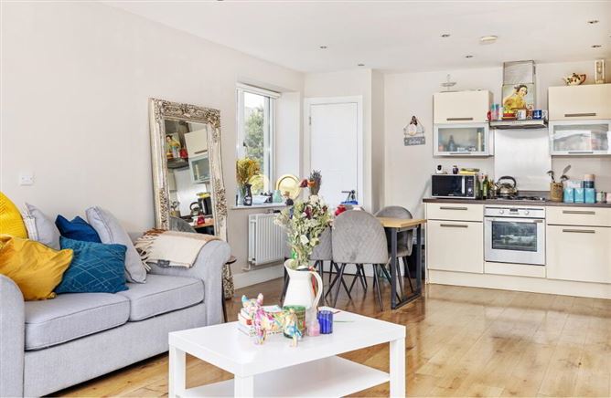 8 Juliet Square, St. Edmunds Park, Lucan, Dublin