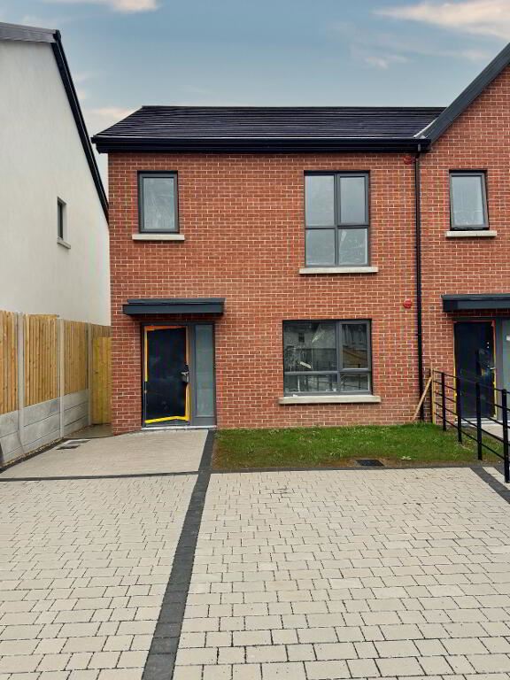 24 Gleann Droimnin, Carrickmacross, Monaghan