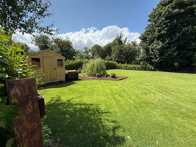 Kaikoura, Smithstown, Julianstown, Meath