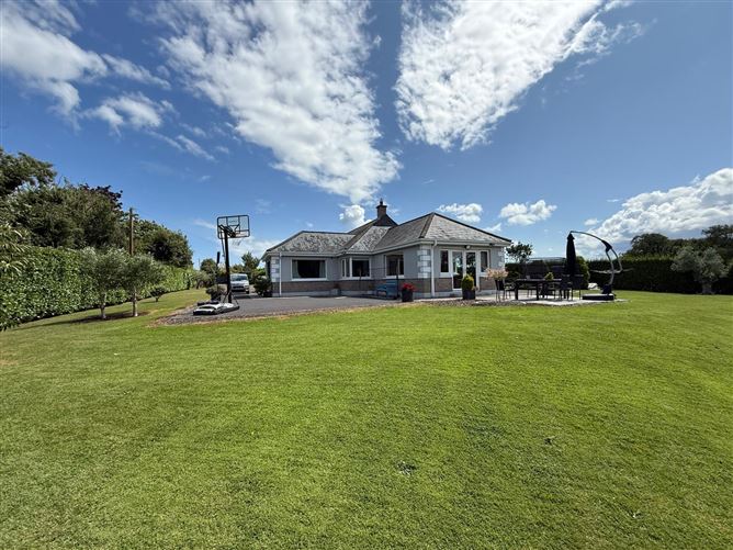 Kaikoura, Smithstown, Julianstown, Meath