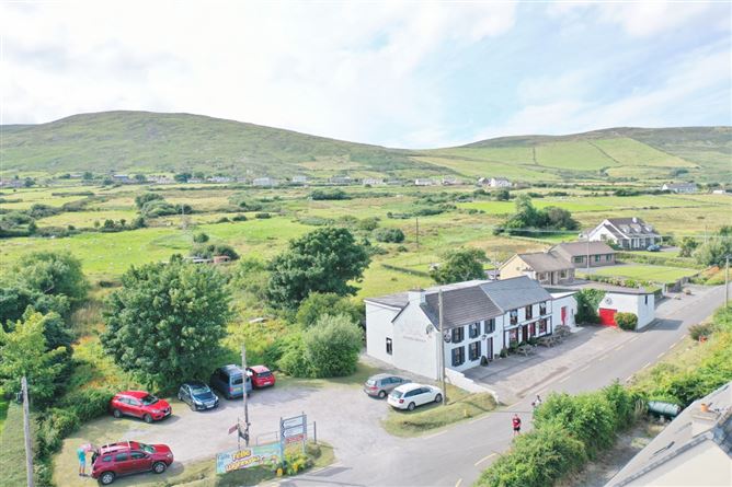 'Mullallys' Bar & Restaurant, Brandon, Tralee, Kerry