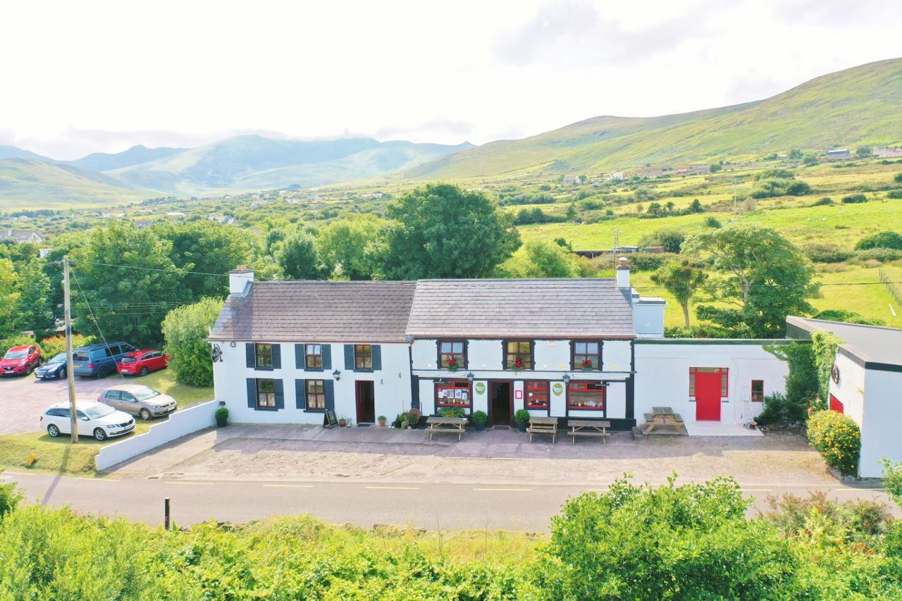 'Mullallys' Bar & Restaurant, Brandon, Tralee, Kerry