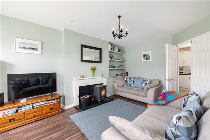 68 Mountain View, Crinken Glen, Shankill, Dublin 18