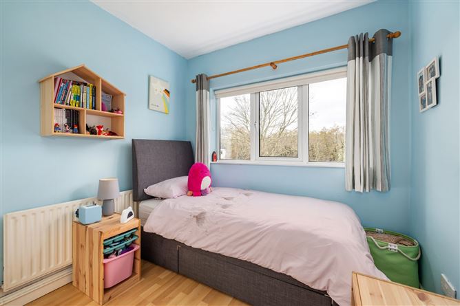 68 Mountain View, Crinken Glen, Shankill, Dublin 18