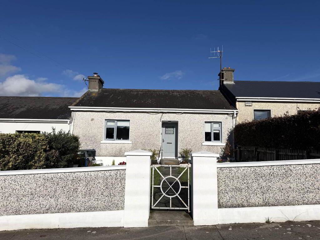 Photo 1 of 14 — 9 Saint Cronan`s Terrace, Roscrea, Tipperary