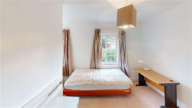 16 Mount Ovel, Rochestown, Cork