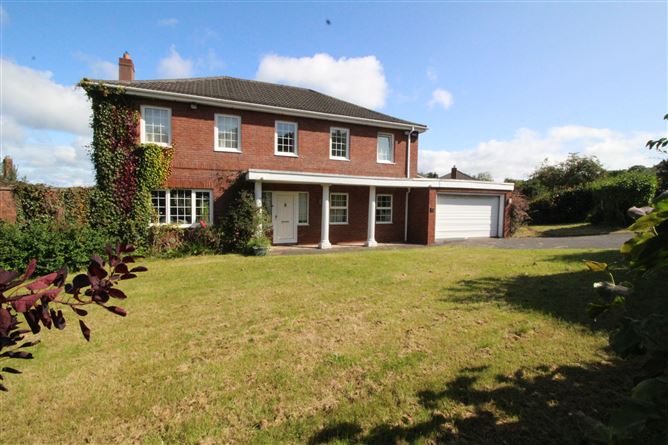 16 Mount Ovel, Rochestown, Cork