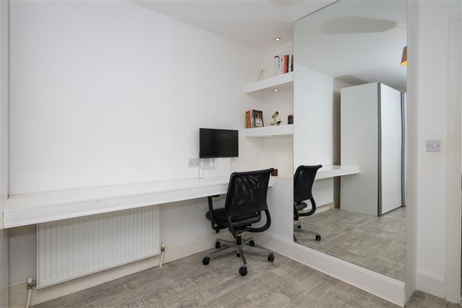 105 Brideholm, Commons Road, 