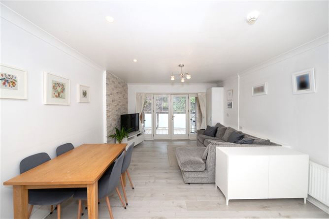 105 Brideholm, Commons Road, 