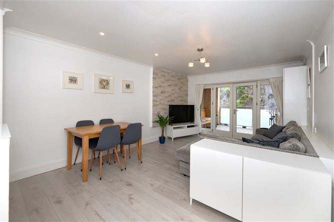 105 Brideholm, Commons Road, 