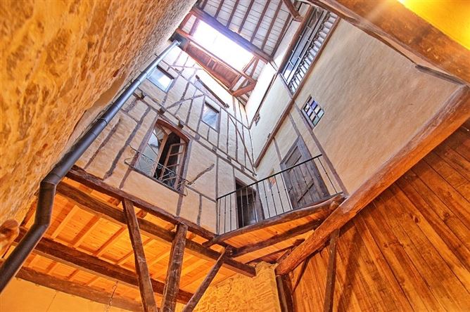 Private, Rue de Tournefeuille, Aude, Belpech