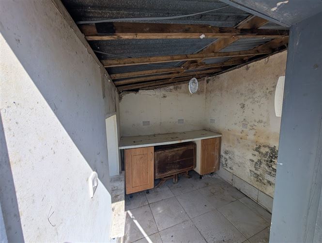 Photo 11 of 12 — 7 Friar Street, Nenagh, Co. Tipperary