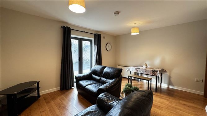 2 Nicholas Court, Dundalk, County Louth