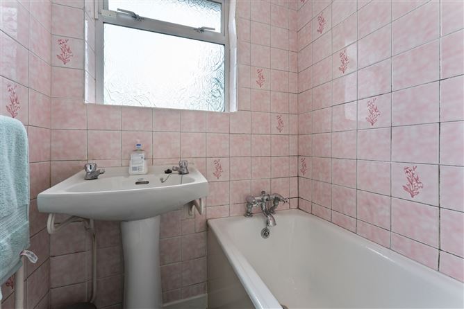 11 THE LAWN, Finglas, Dublin 11