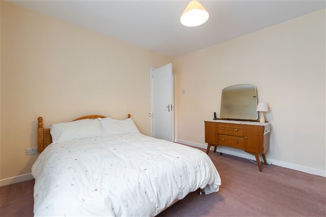 1 Beaumont Drive, Churchtown, Dublin 14