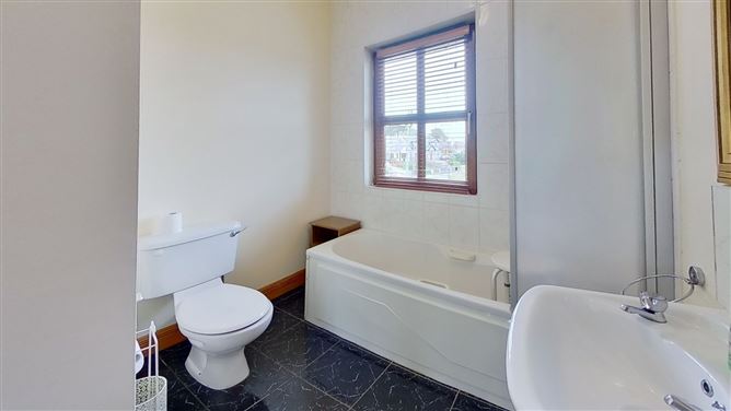 2 Marian View, Bohernasup, Ballina, County Mayo