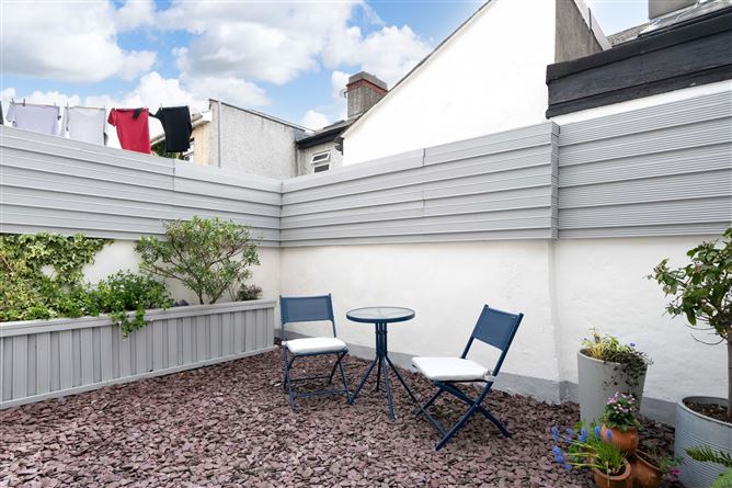 24 Geoffrey Keating Road, South Circular Road, Dublin 8