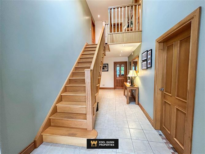 13 Roseville Heights, Killybegs, County Donegal