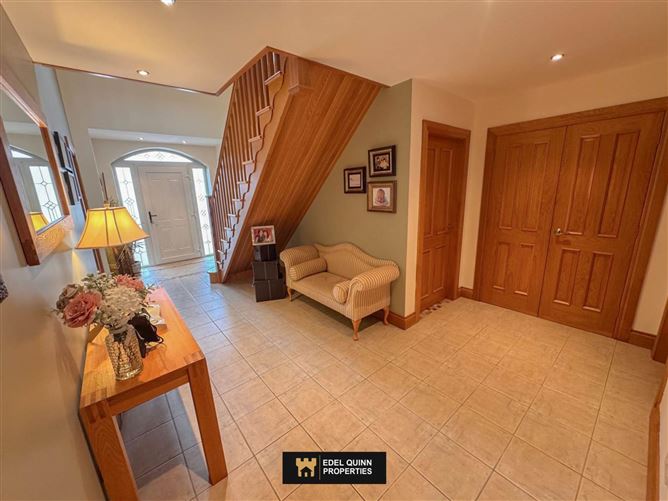 13 Roseville Heights, Killybegs, County Donegal