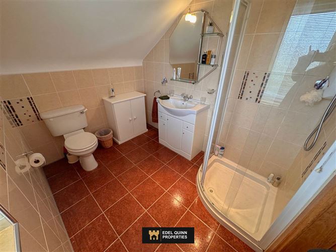 13 Roseville Heights, Killybegs, County Donegal