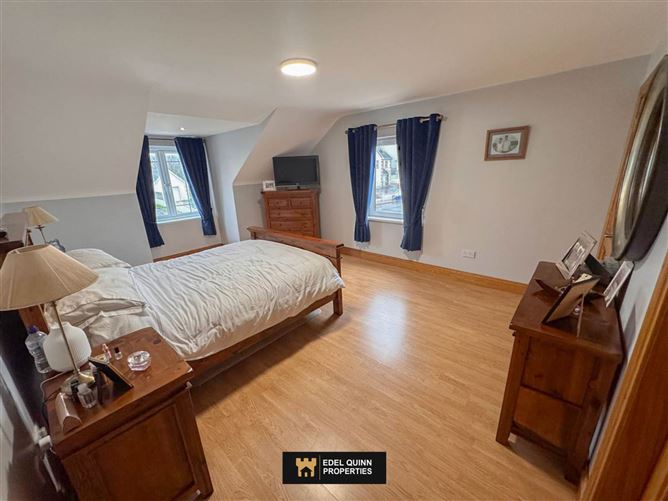 13 Roseville Heights, Killybegs, County Donegal