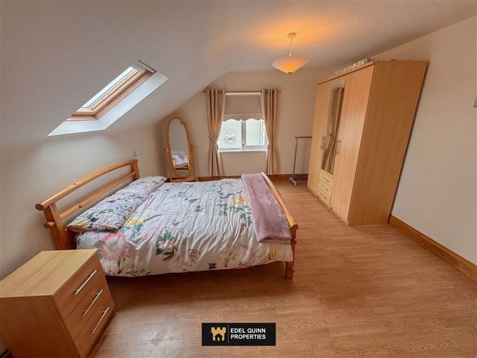 13 Roseville Heights, Killybegs, County Donegal