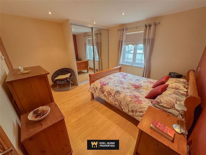 13 Roseville Heights, Killybegs, County Donegal