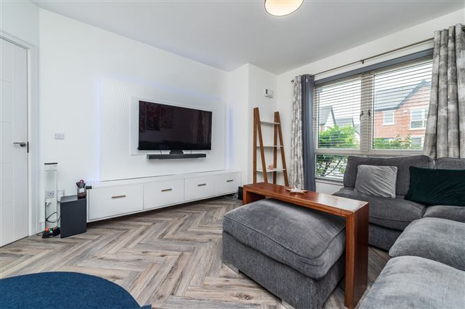 2 Whitethorn Lawn, Naas, Co. Kildare