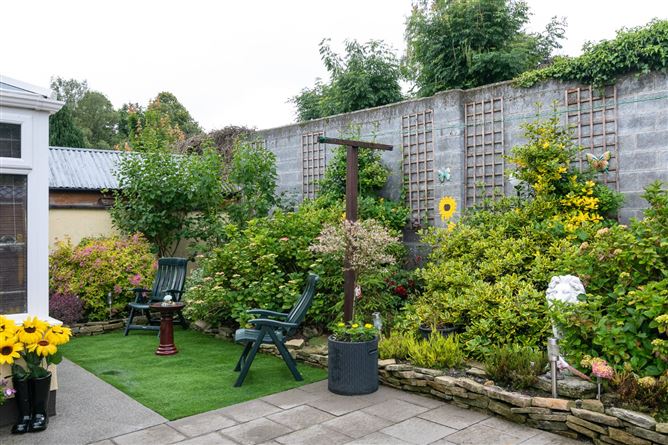 Nyumba, 17 Ashley Court, Tullamore, Co. Offaly