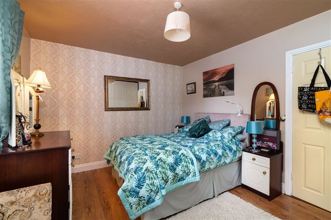 Nyumba, 17 Ashley Court, Tullamore, Co. Offaly