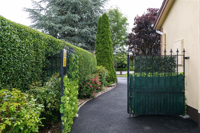 Nyumba, 17 Ashley Court, Tullamore, Co. Offaly