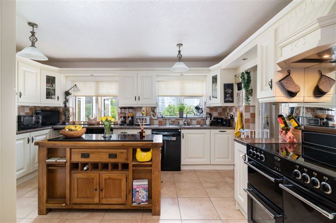 Nyumba, 17 Ashley Court, Tullamore, Co. Offaly