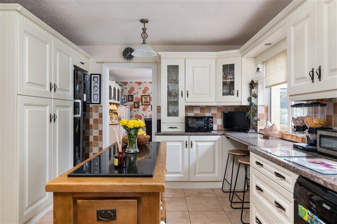 Nyumba, 17 Ashley Court, Tullamore, Co. Offaly