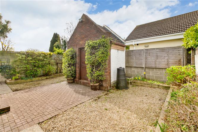 17a Riverside Drive, Castle Park, Rathfarnham, Dublin 14