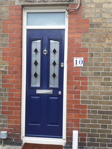 10 st Josephs square, Vernon Ave, Clontarf, Clontarf,   Dublin 3, D03AC80