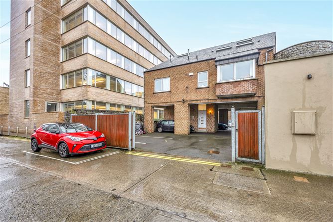 2 Herbert Mews, Baggot Lane, Ballsbridge, Dublin 4