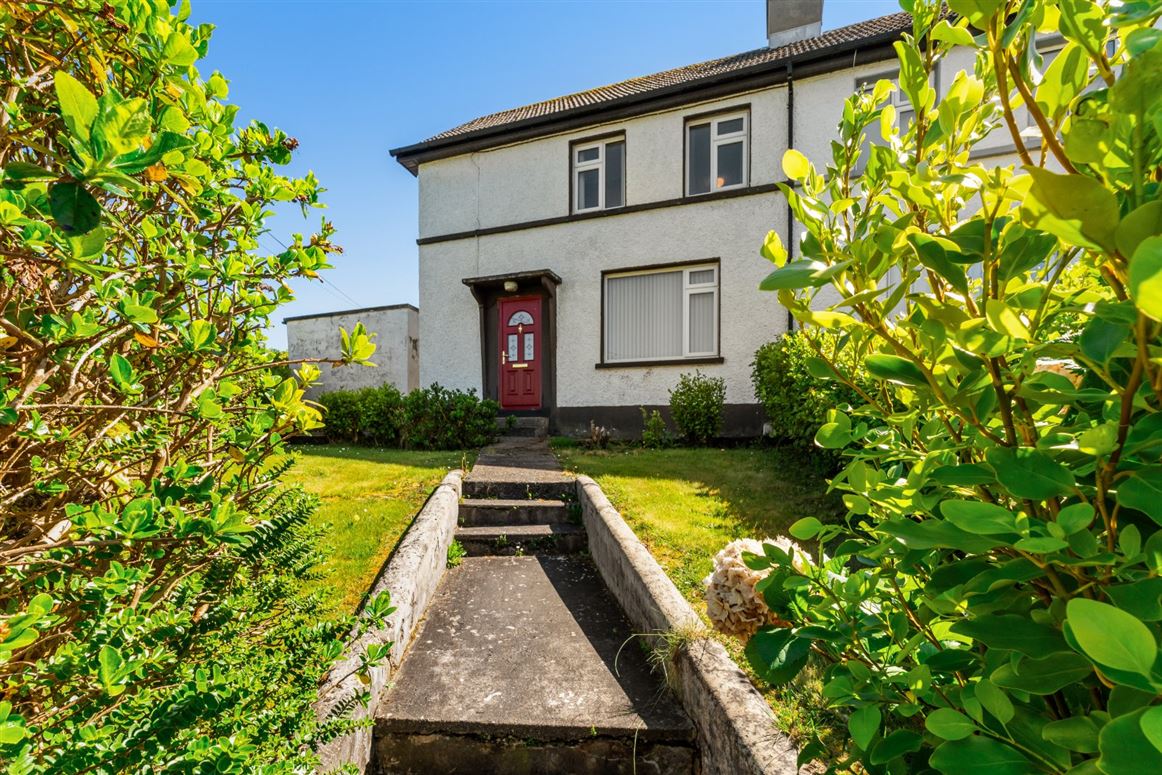 5 The Old Cottages, Kilcar, Co. Donegal