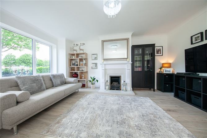 https://photos-a.propertyimages.ie/media/0/8/3/4998380/7a7f8beb-ab3b-4c26-b5c6-9afbd135febc_l.jpg