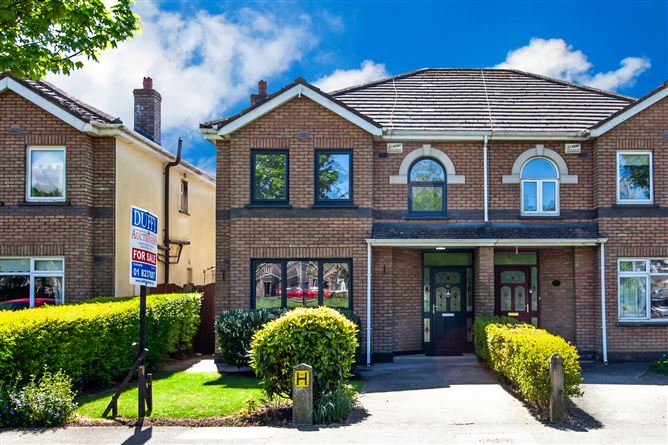 https://photos-a.propertyimages.ie/media/0/8/3/4998380/7a7f8beb-ab3b-4c26-b5c6-9afbd135febc_l.jpg