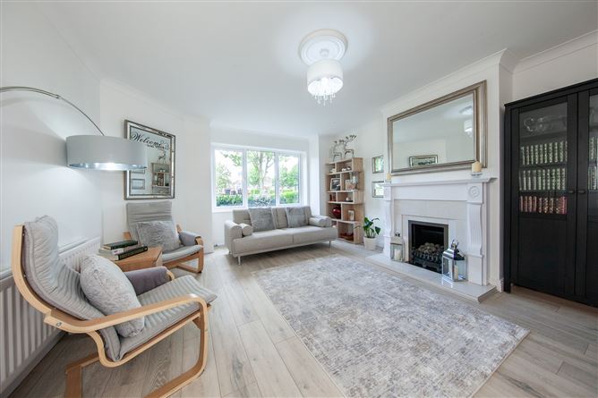https://photos-a.propertyimages.ie/media/0/8/3/4998380/7a7f8beb-ab3b-4c26-b5c6-9afbd135febc_l.jpg