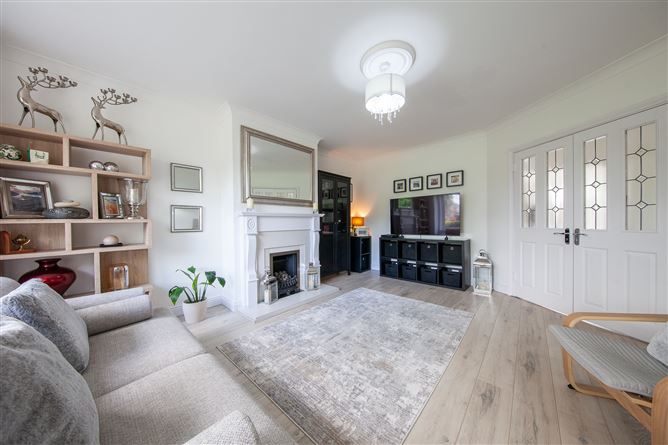 https://photos-a.propertyimages.ie/media/0/8/3/4998380/7a7f8beb-ab3b-4c26-b5c6-9afbd135febc_l.jpg