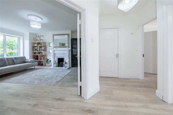 https://photos-a.propertyimages.ie/media/0/8/3/4998380/7a7f8beb-ab3b-4c26-b5c6-9afbd135febc_l.jpg