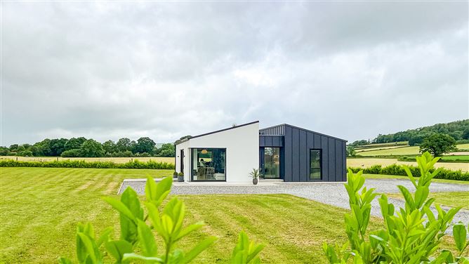 https://photos-a.propertyimages.ie/media/0/8/3/5004380/ba7bab1f-8c9a-47ba-878e-3e6d1b74b809_l.jpg