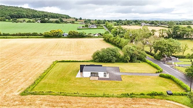 https://photos-a.propertyimages.ie/media/0/8/3/5004380/ba7bab1f-8c9a-47ba-878e-3e6d1b74b809_l.jpg