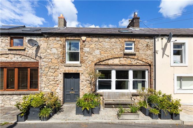 19 Trafalgar Lane, Monkstown, Co. Dublin