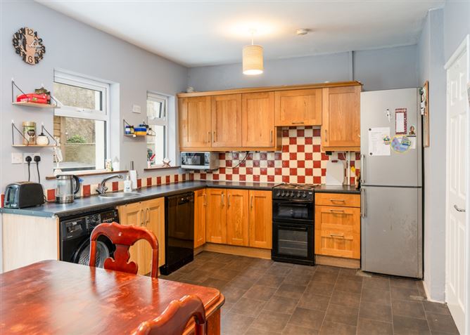 Hillgrove, 64 Commons Road, Blackpool, Cork