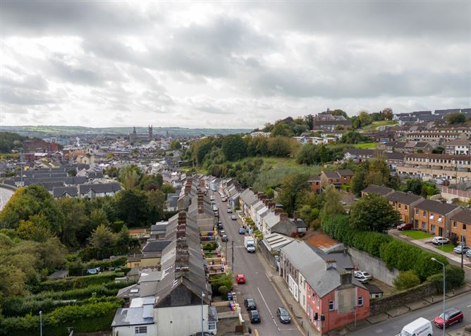 Hillgrove, 64 Commons Road, Blackpool, Cork