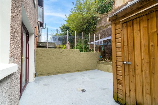 Hillgrove, 64 Commons Road, Blackpool, Cork
