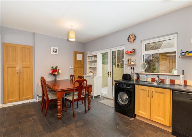 Hillgrove, 64 Commons Road, Blackpool, Cork