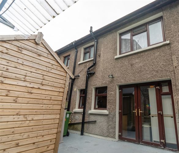 Hillgrove, 64 Commons Road, Blackpool, Cork